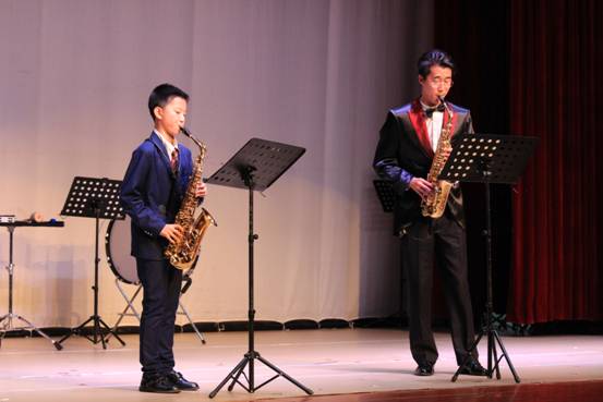 江苏东方交响管乐团